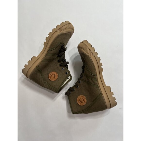 Pataugas Original Vert Militaire Boots in Green - Picture 7 of 8